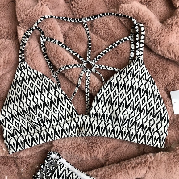 NWT Byrds of Paradise bikini - Picture 2 of 5